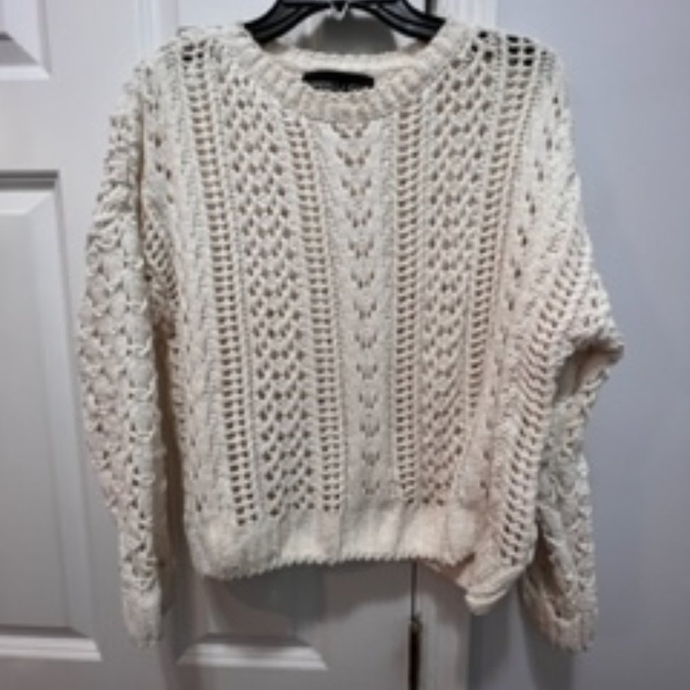 Kendall & kylie cream sweater size small